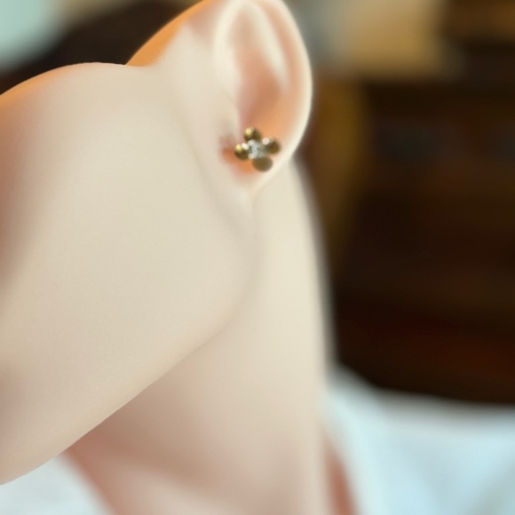 Cloverleaf Gold Earrings NEW - Picture 6 of 9